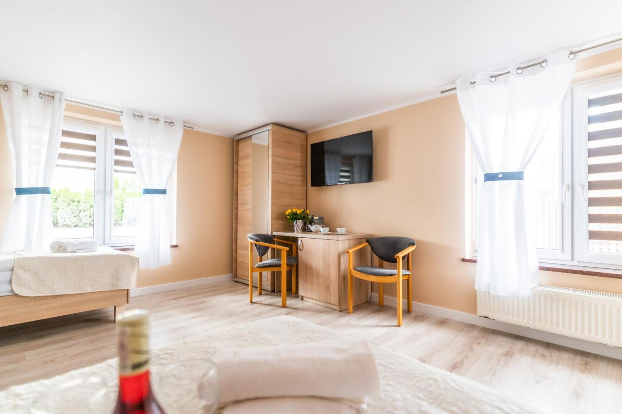 Reveliqa2 - Pokoje Goscinne I Apartamenty Pobierowo Dış mekan fotoğraf