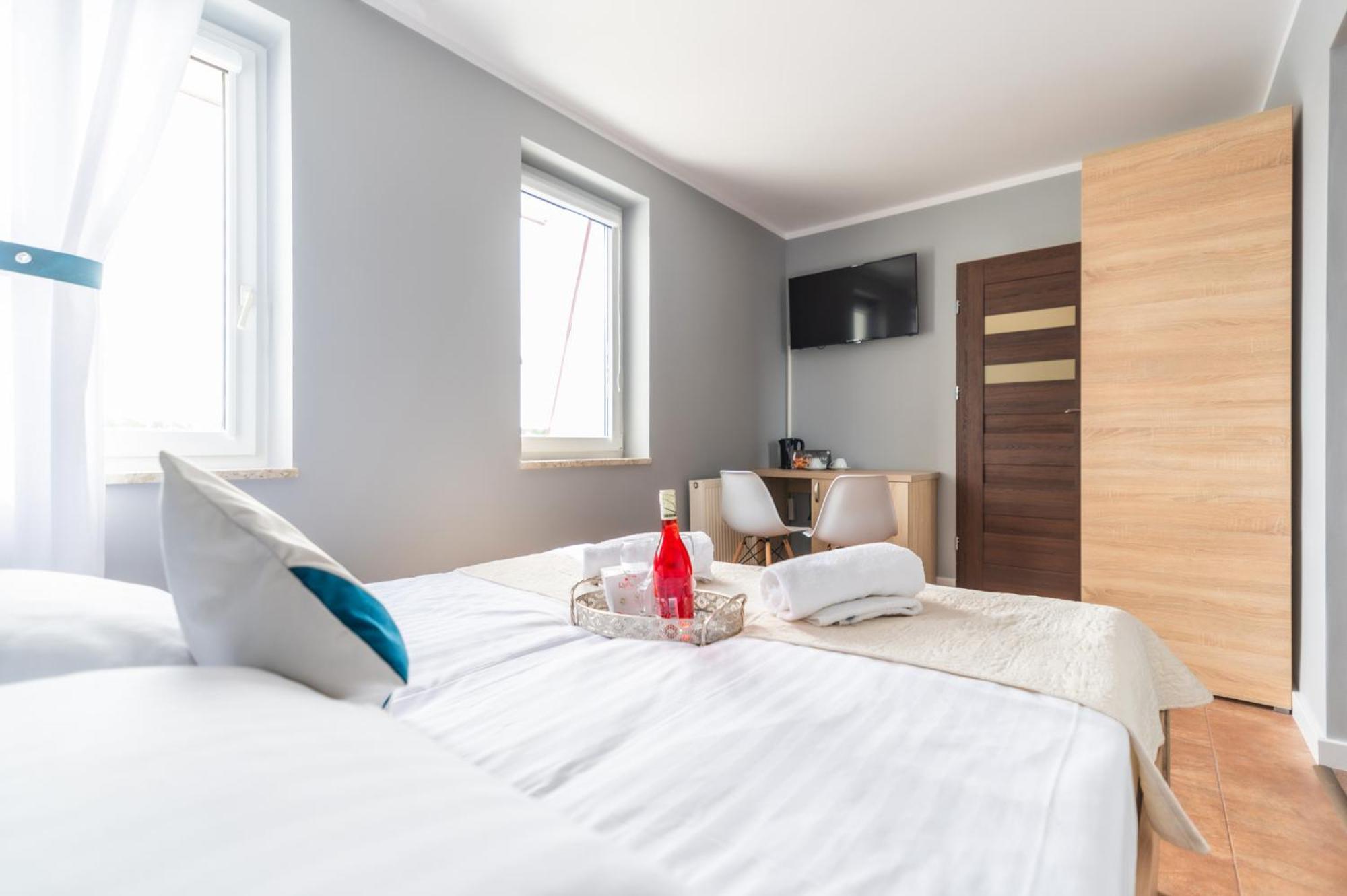 Reveliqa2 - Pokoje Goscinne I Apartamenty Pobierowo Dış mekan fotoğraf