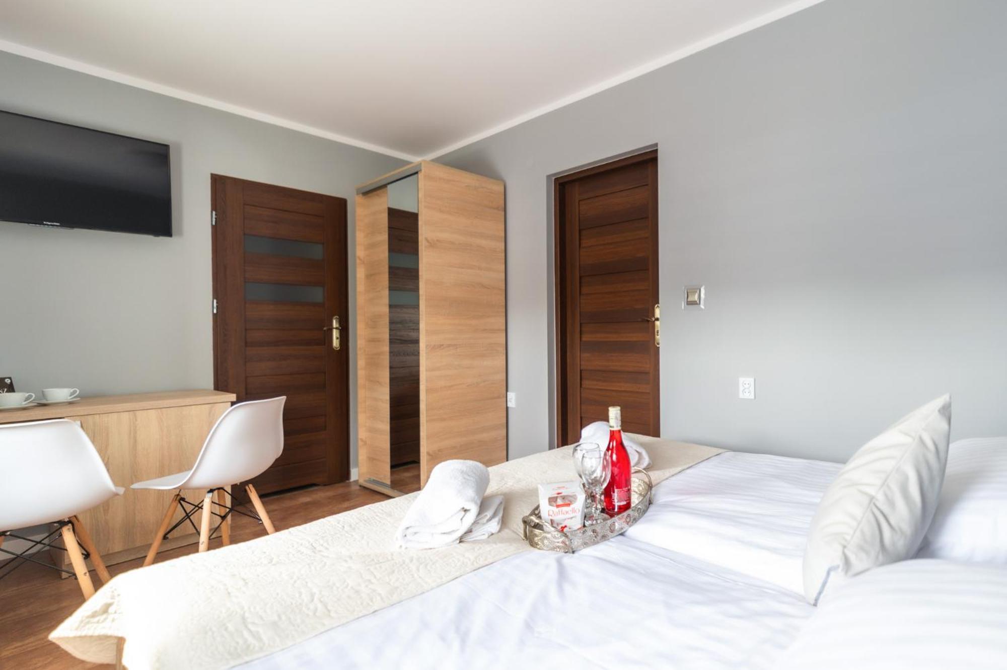 Reveliqa2 - Pokoje Goscinne I Apartamenty Pobierowo Dış mekan fotoğraf